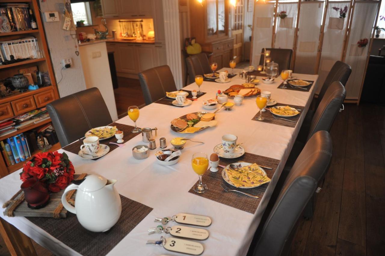Karnemelkhuys Bed & Breakfast เอนเคาเซิน ภายนอก รูปภาพ