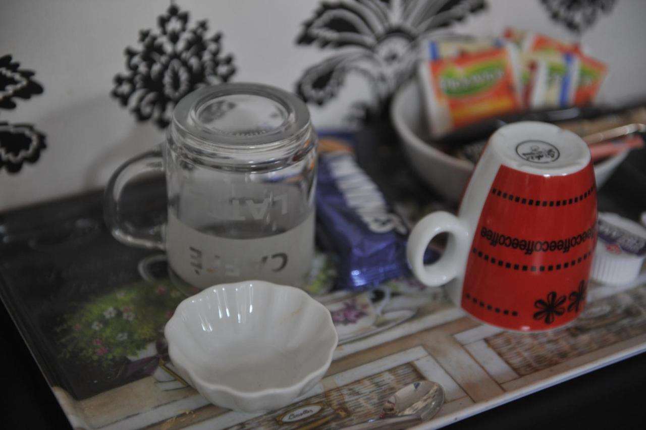 Karnemelkhuys Bed & Breakfast เอนเคาเซิน ภายนอก รูปภาพ