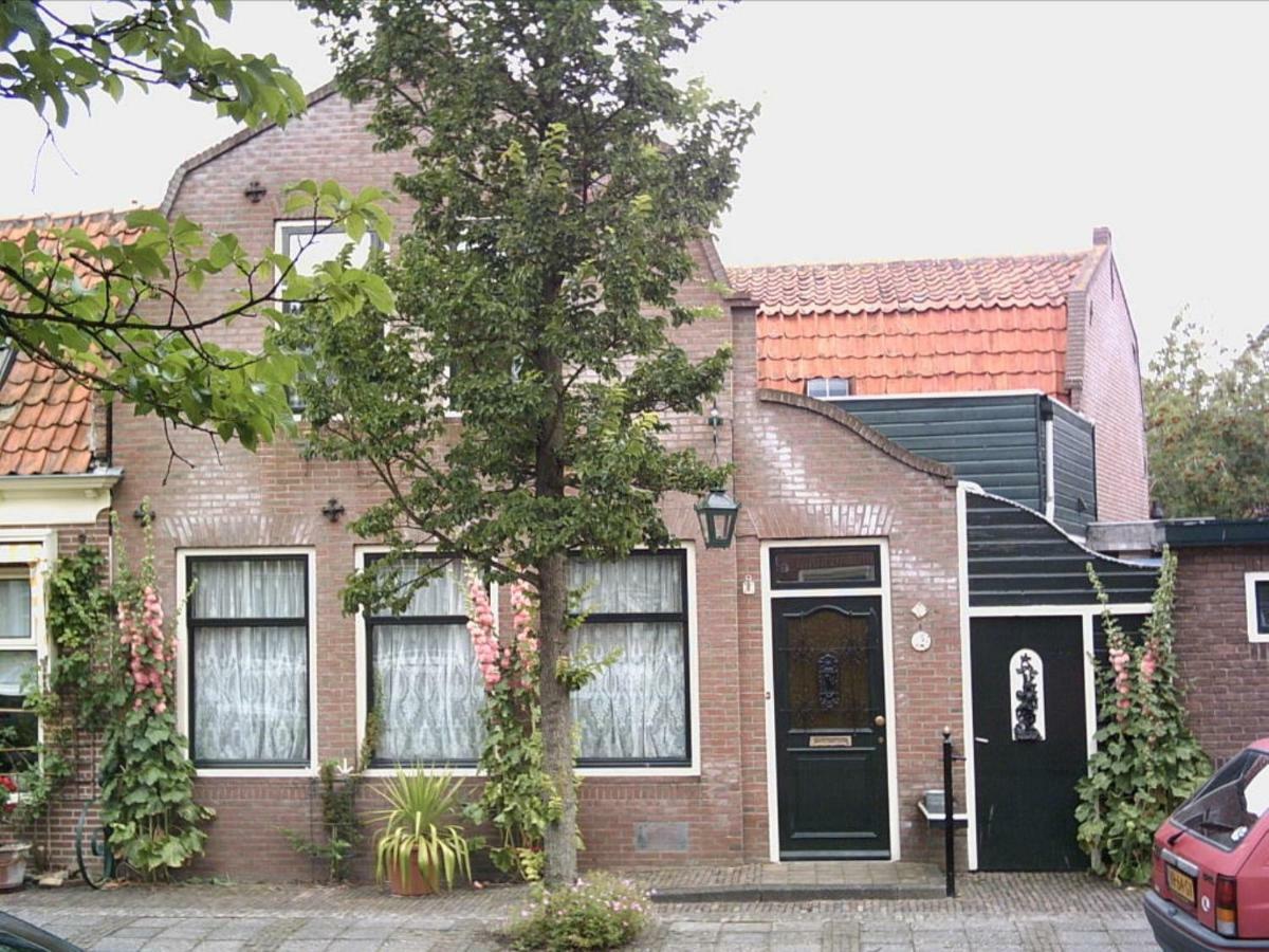 Karnemelkhuys Bed & Breakfast เอนเคาเซิน ภายนอก รูปภาพ